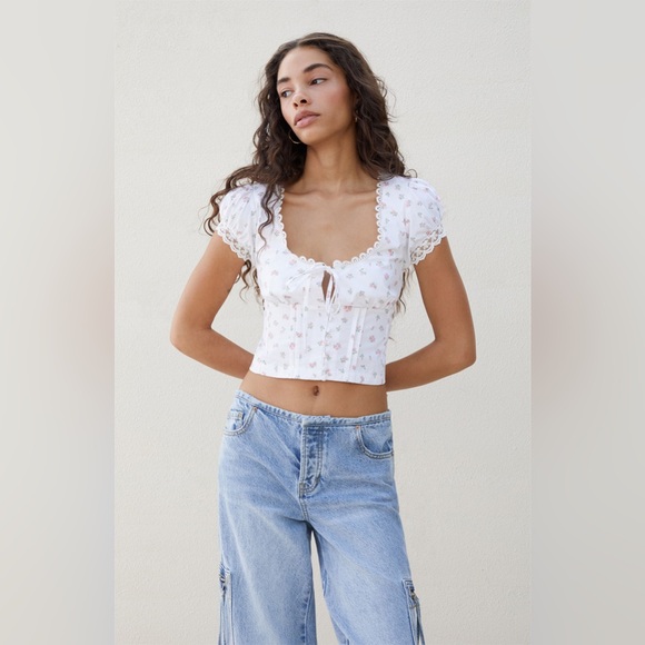 Beverly & Beck Tops - Beverly & Beck Women’s Aurora Short Sleeve Floral Top Sz XS NWT